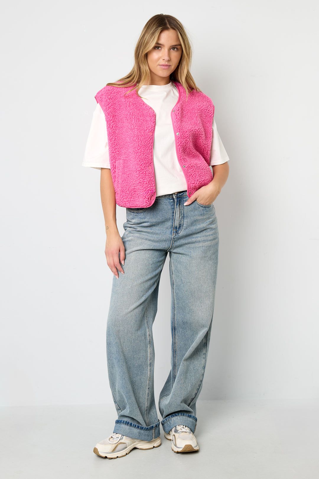 Sleeveless Vest