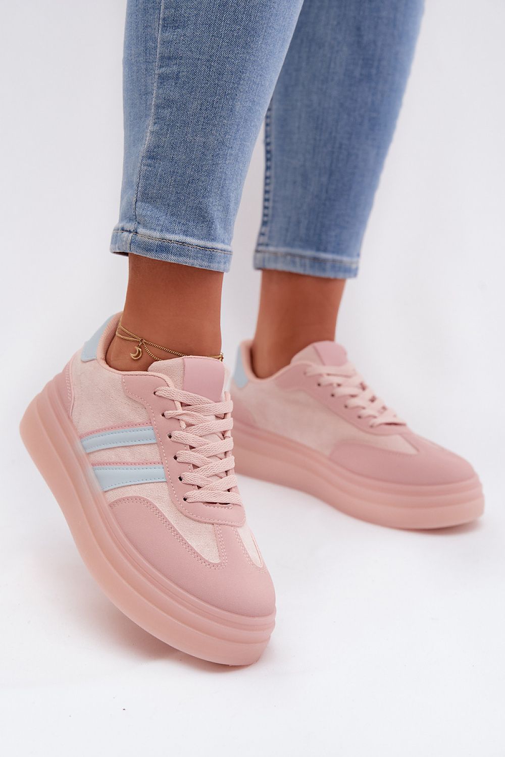  Sport Shoes model 224407 Step in style 
